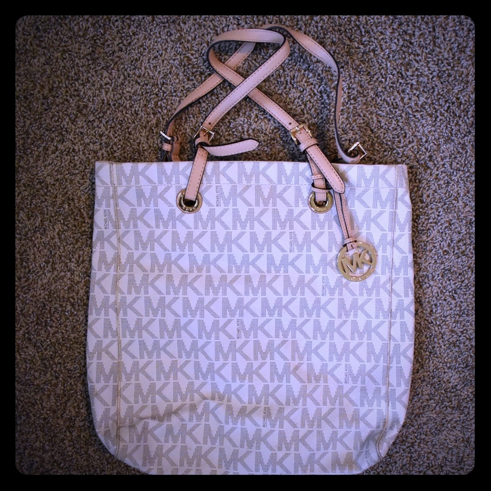 MK purse